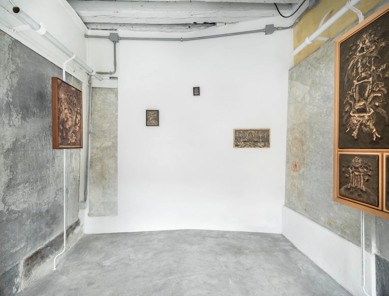 10 & Zero Uno gallery interior detail